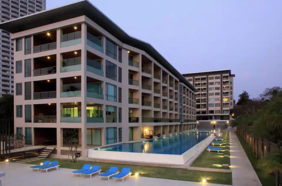 Property building, Swimming pool