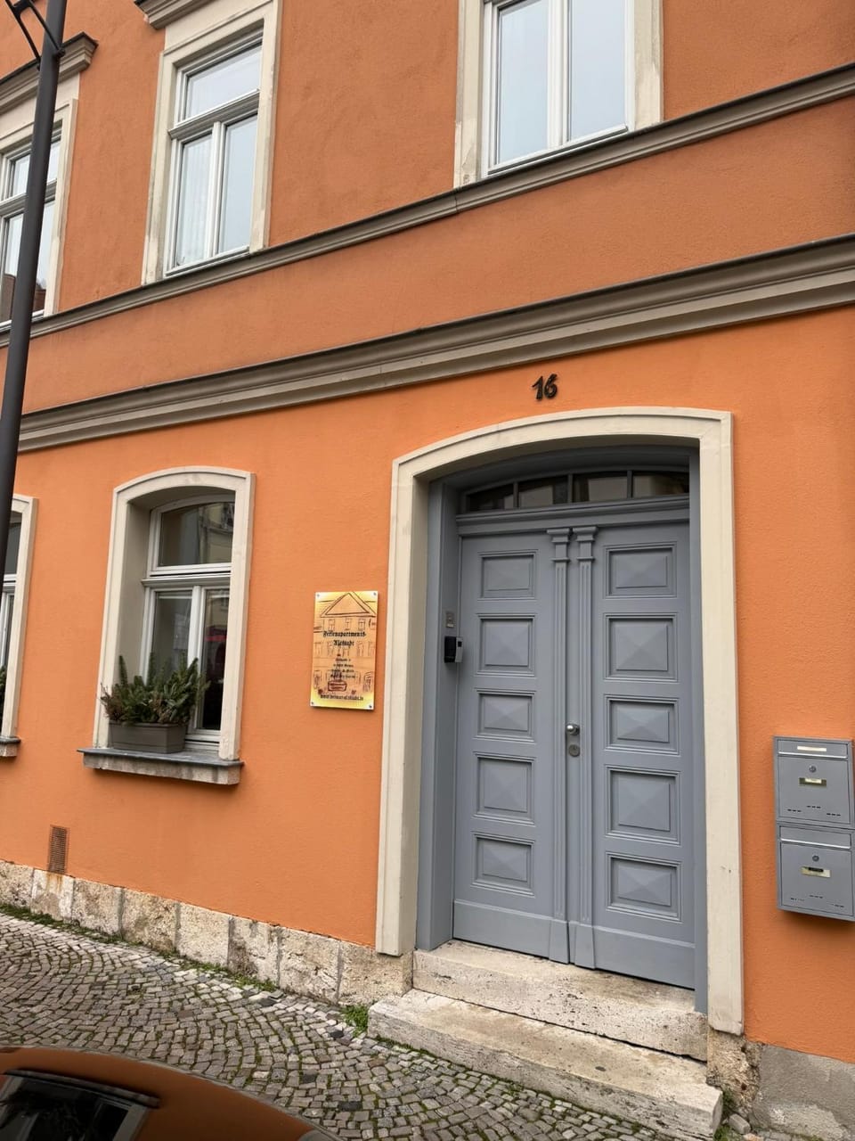 Property building, Facade/entrance