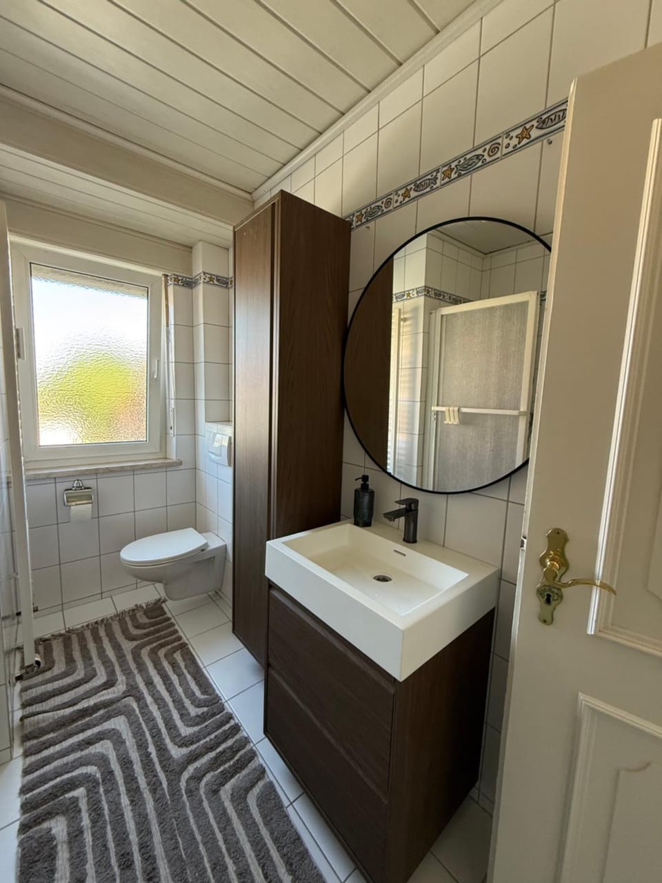 Toilet, Bathroom, Bath