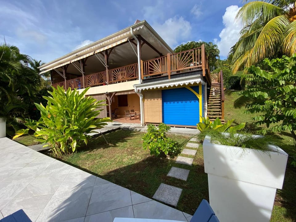 Property building, Garden