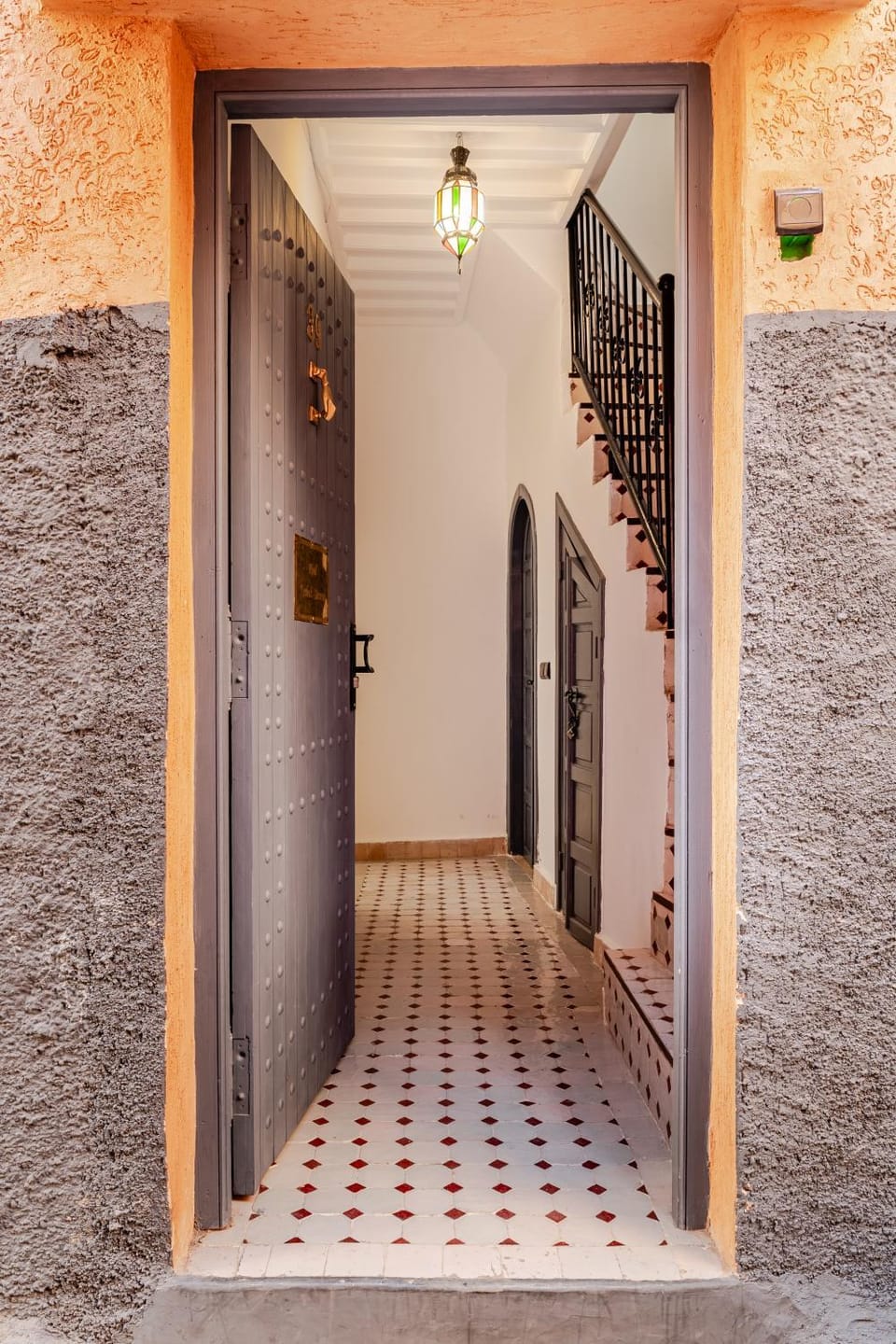Facade/entrance