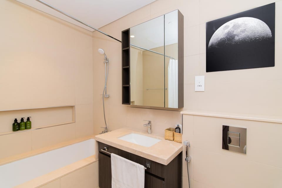 Bathroom, Bath