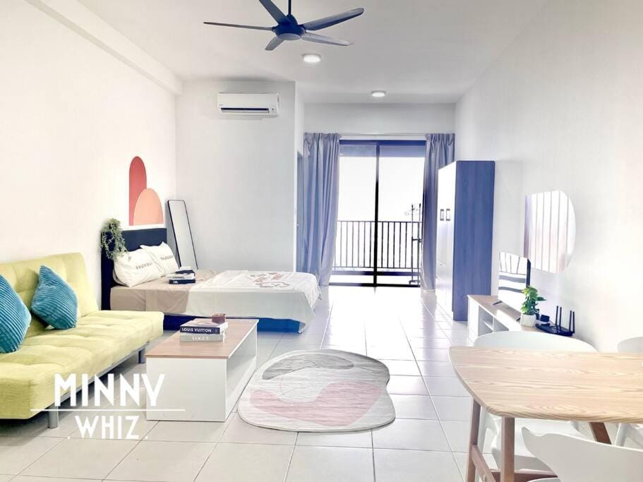 Netizen Couple Suite Balcony MRT #21 Apartment in Negeri Sembilan, Malaysia