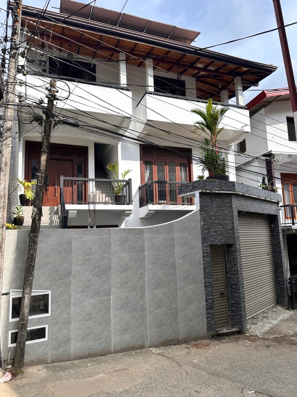 Swiss Garden Holiday Home - Elegant and Spacious at Kandy, MADAWALA Villa in Gangawatakorale