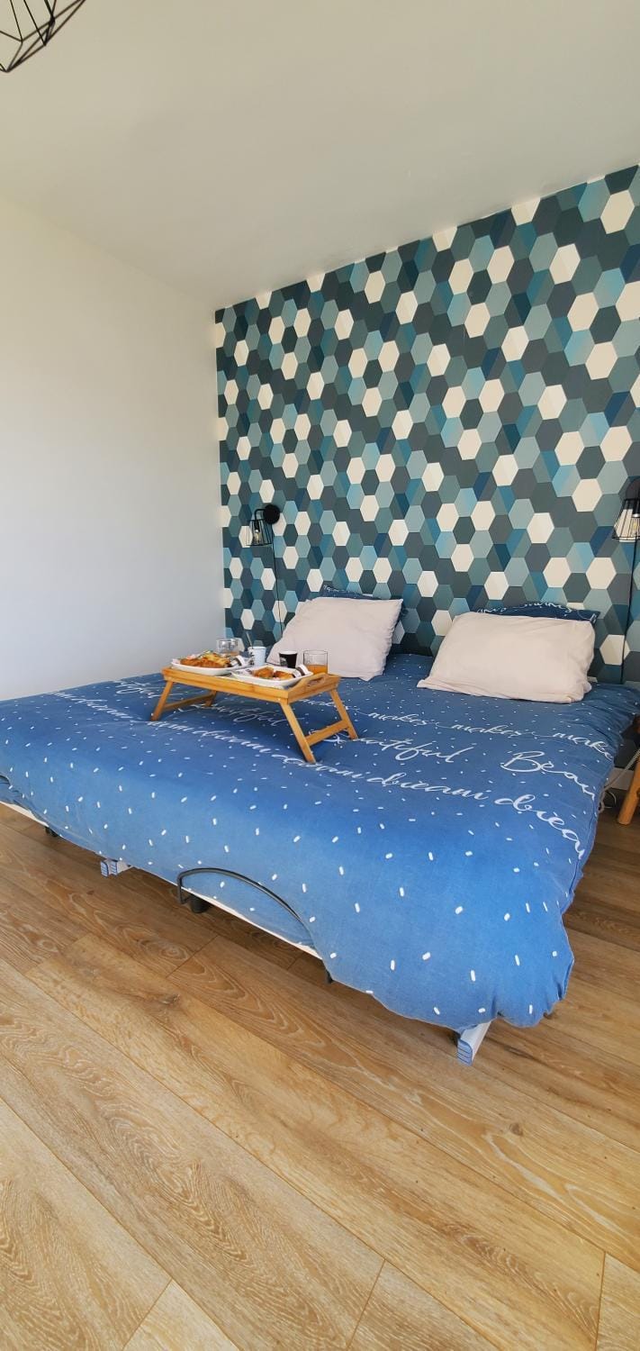 Bed, Bedroom