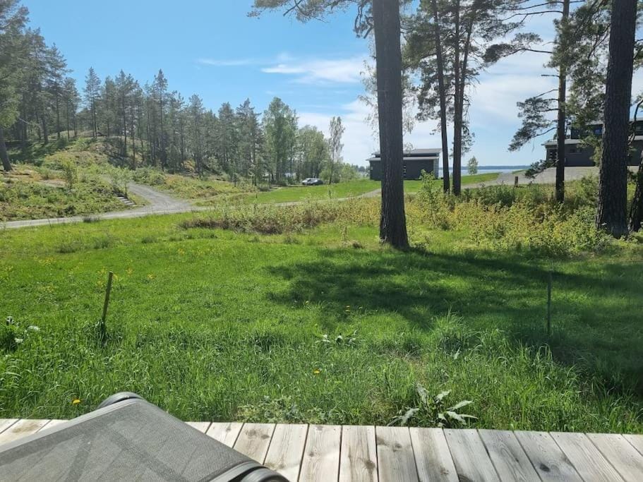 Fridfullt läge, stuga med sjöutsikt House in Västra Götaland County