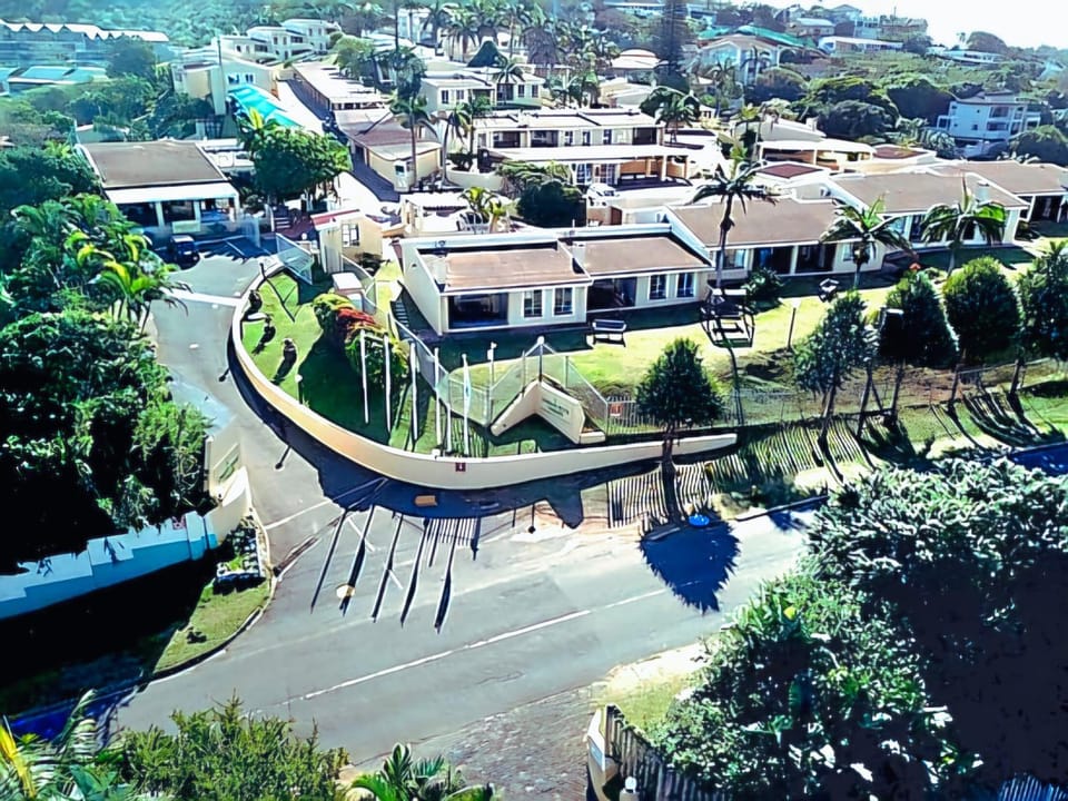 Neighbourhood, Natural landscape, Bird's eye view, City view, Street view, Location