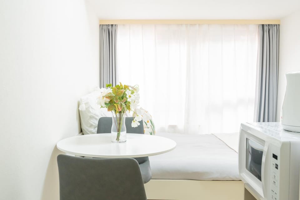 Tokyo Urban Oasis- EYSI Apartment in Shinjuku