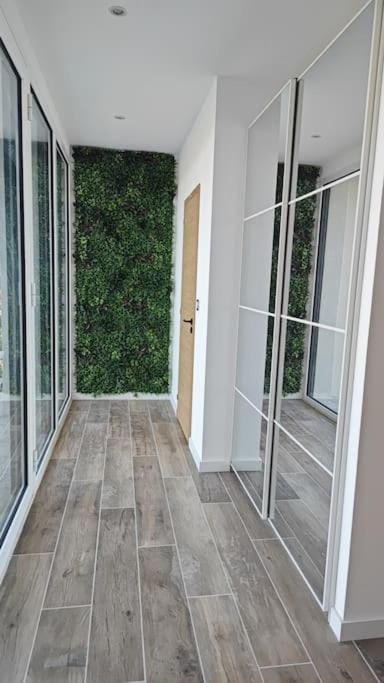 Facade/entrance, storage