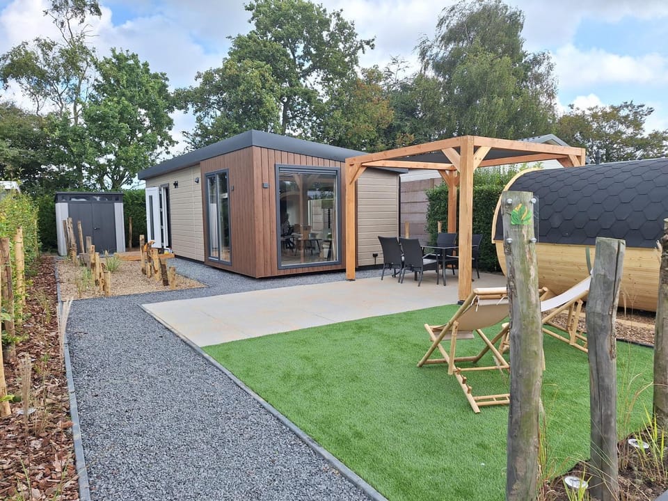 Patio, Garden, Garden view, sunbed