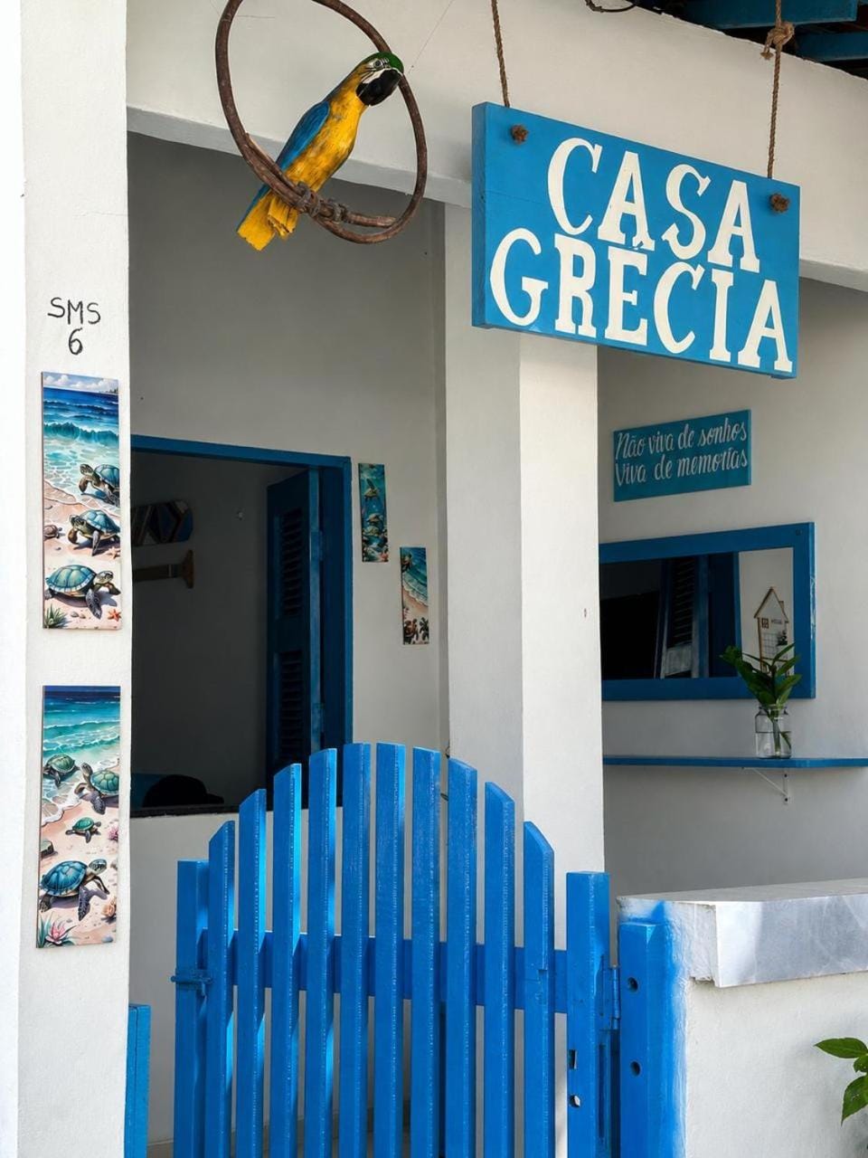 Facade/entrance