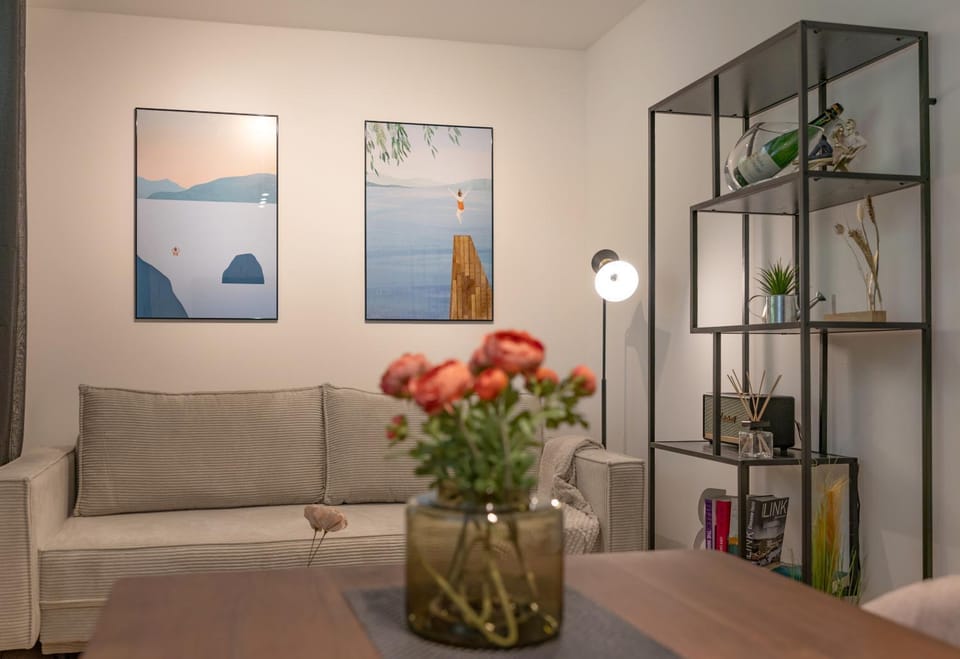 Living room, Decorative detail