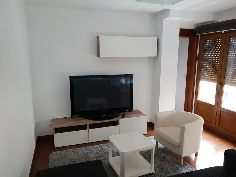 Apartamento moderno en el centro Vilagarcia Apartment in O Salnés