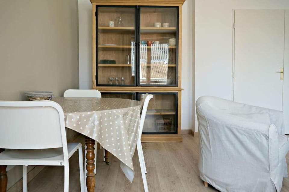 Appartement Vieux Lille avec parking et balcon - Constantine Apartment in Lille