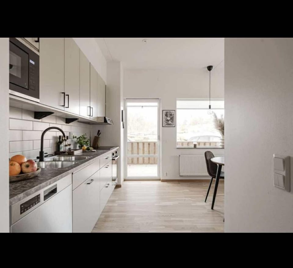 Kitchen or kitchenette, kitchen