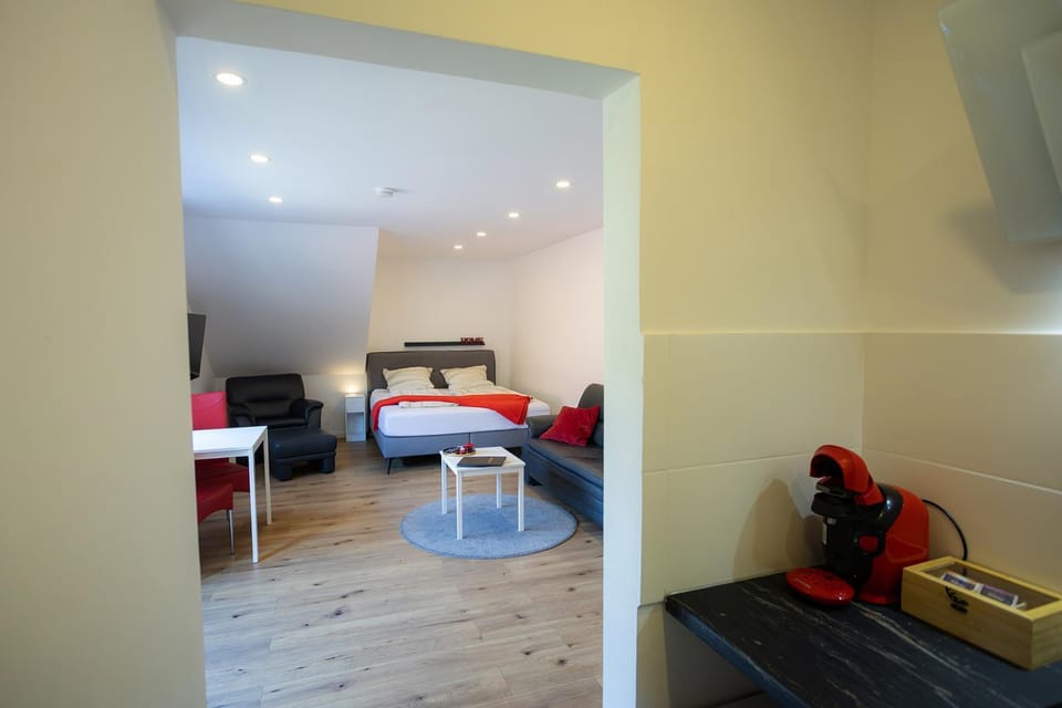 Living room, Dining area, Bedroom