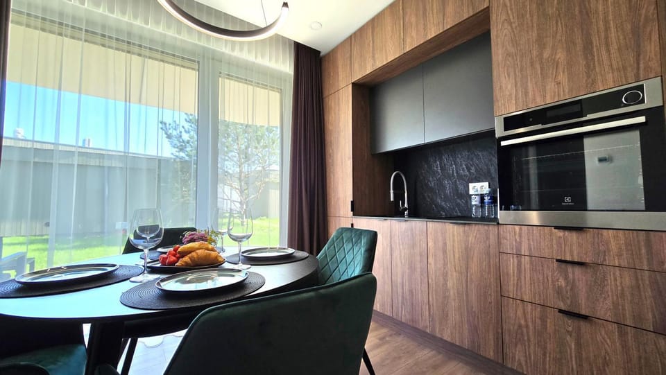 Living room, Dining area, oven, stove