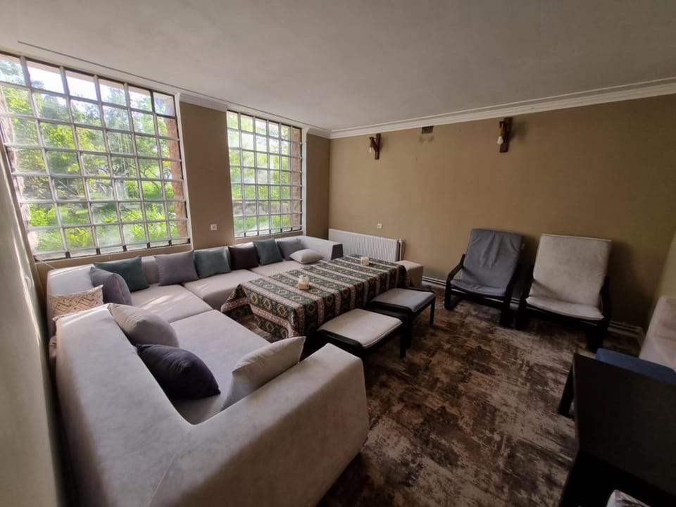 Artanish Guest House House in Armenia