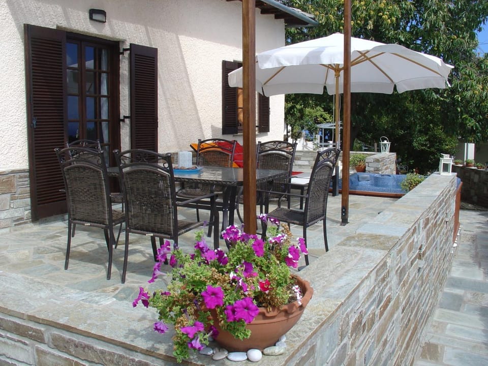 Balcony/Terrace, Dining area