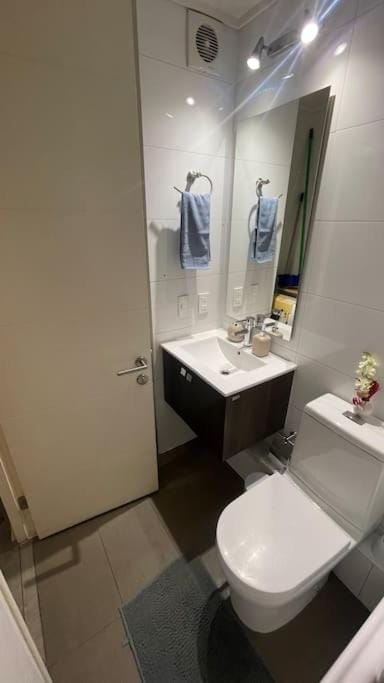 13 Apartamento en Santiago en fente al Metro Apartment in Santiago