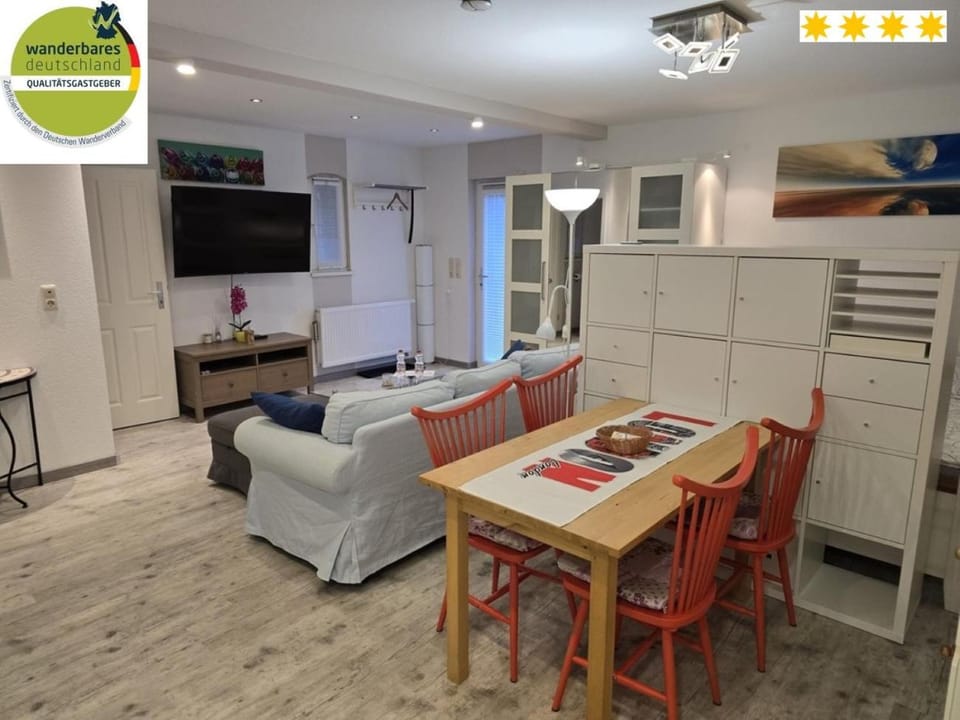 TV and multimedia, Living room, Dining area, Certificate/Award