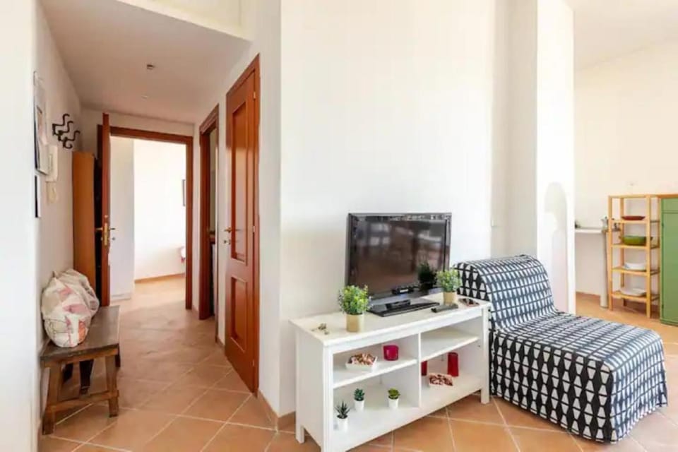 Communal lounge/ TV room, TV and multimedia, Living room, Photo of the whole room