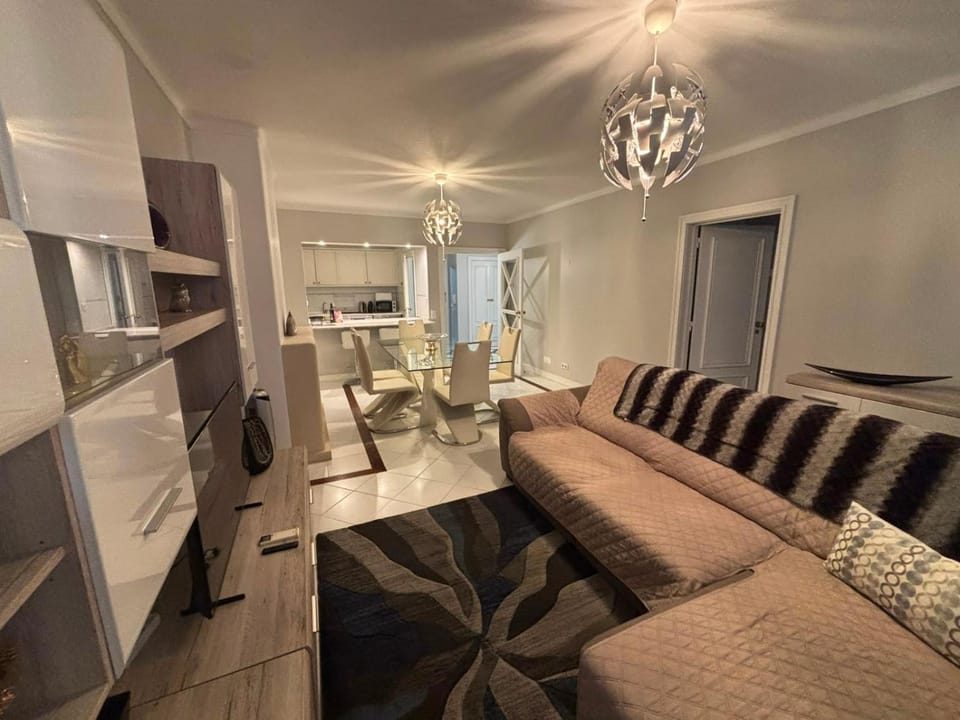 Vilamoura Center Private Garage Pool View Flat Al Charb Apartment in Quarteira