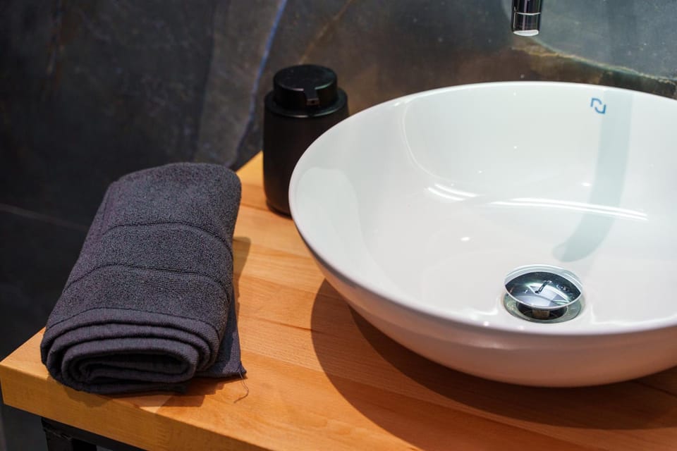 Bathroom, towels