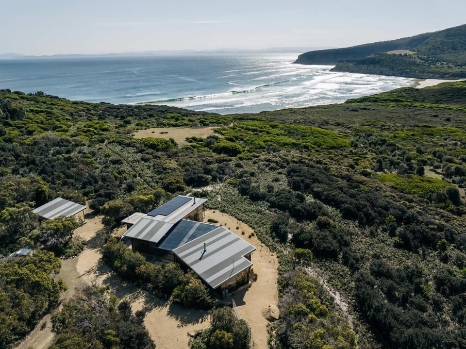 Roaring Beach House House in Tasmania