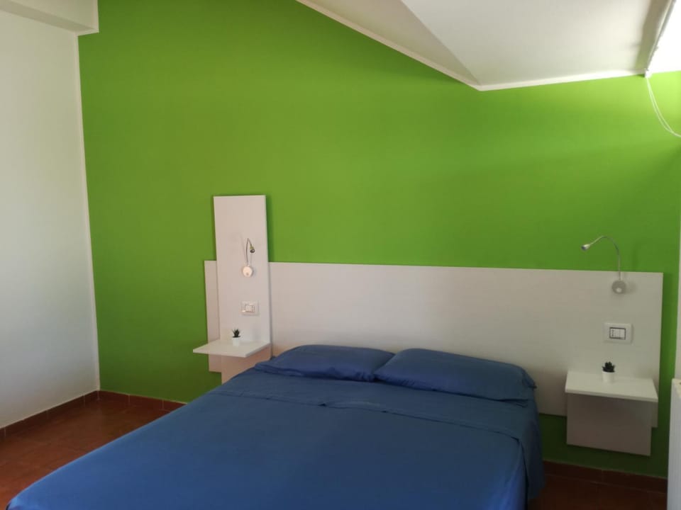 Other, Photo of the whole room