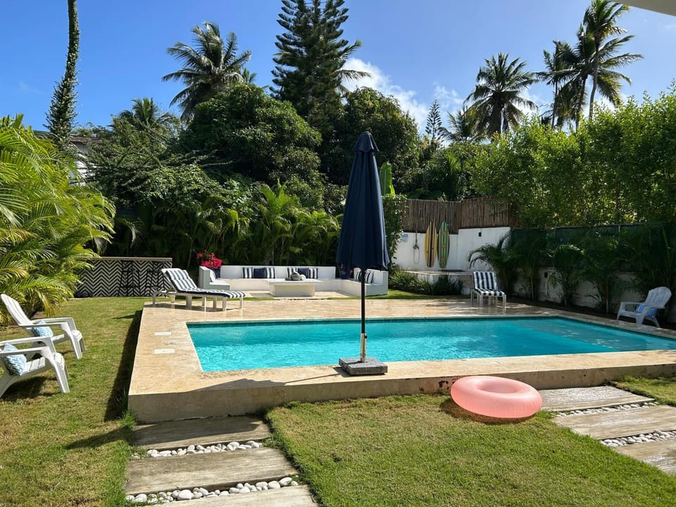 Day, Garden, Garden view, Pool view, Swimming pool, sunbed