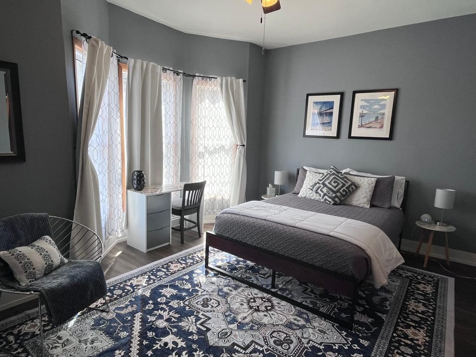 Bed, Bedroom