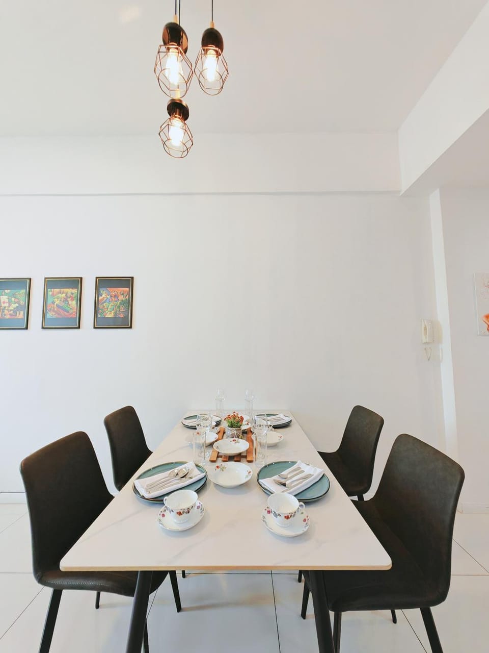 Seating area, Dining area