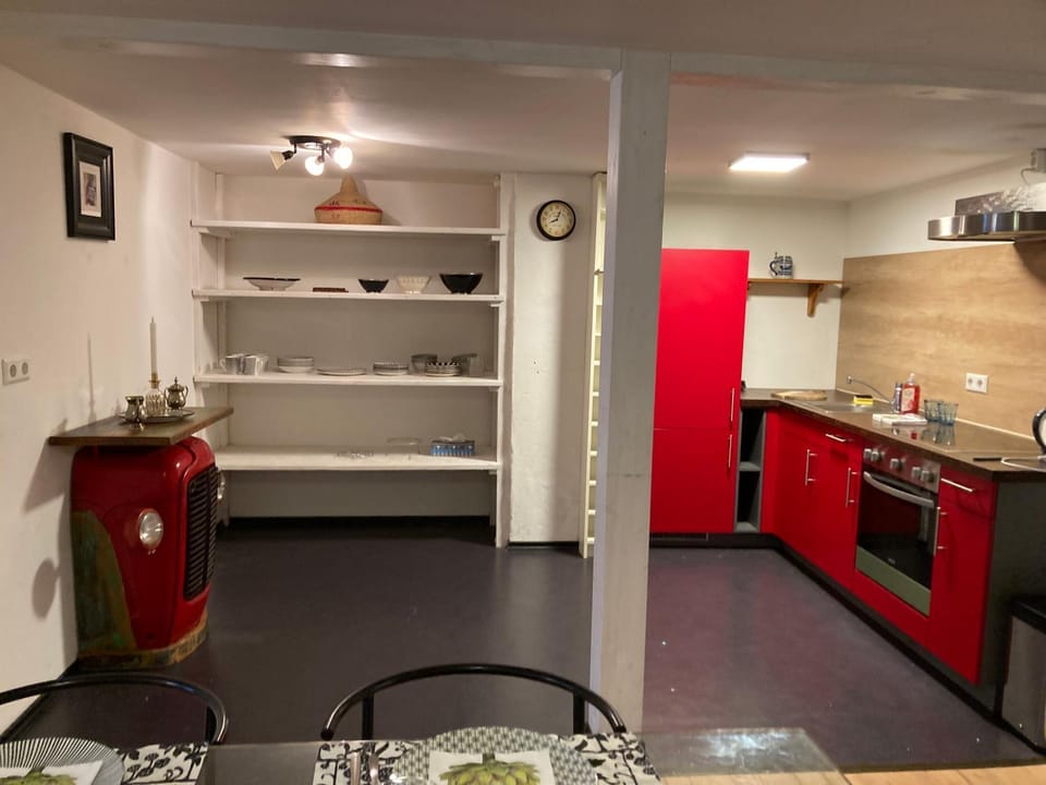 Zentrale große Wohnung mit 2 Schlafzimmern für maximal 3 Erwachsene und 2 Kinder Apartment in Leutkirch im Allgäu