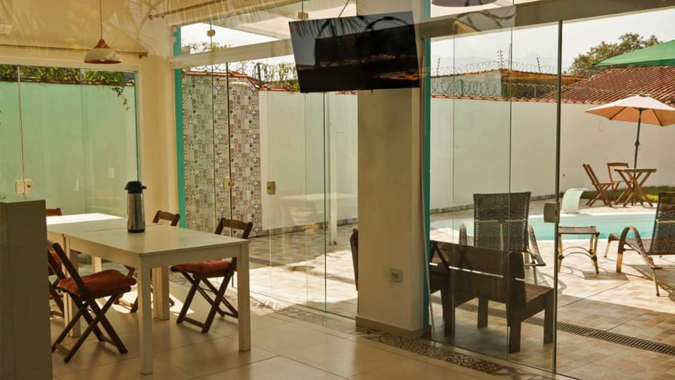 Swimming pool, kitchen