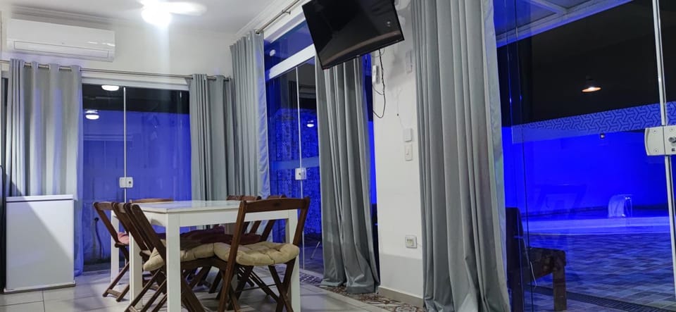 TV and multimedia, Dining area, air conditioner