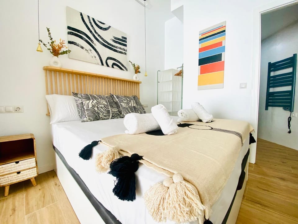 BAJO A - Design & Comfort in Ruzafa SOHO Apartment in Valencia