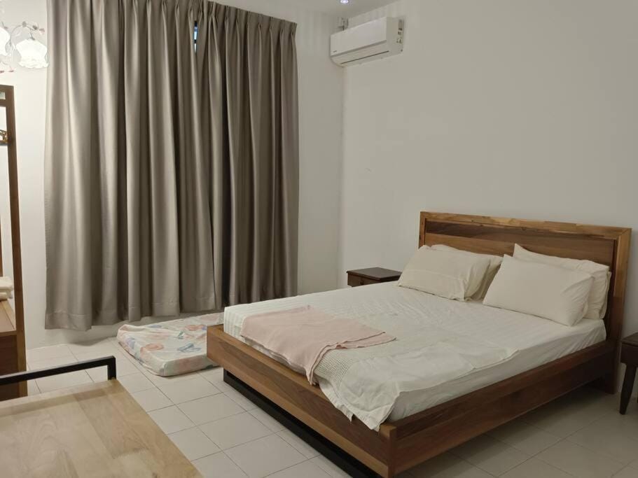Cozy, Spacious Gambang Homestay House in Pahang, Malaysia