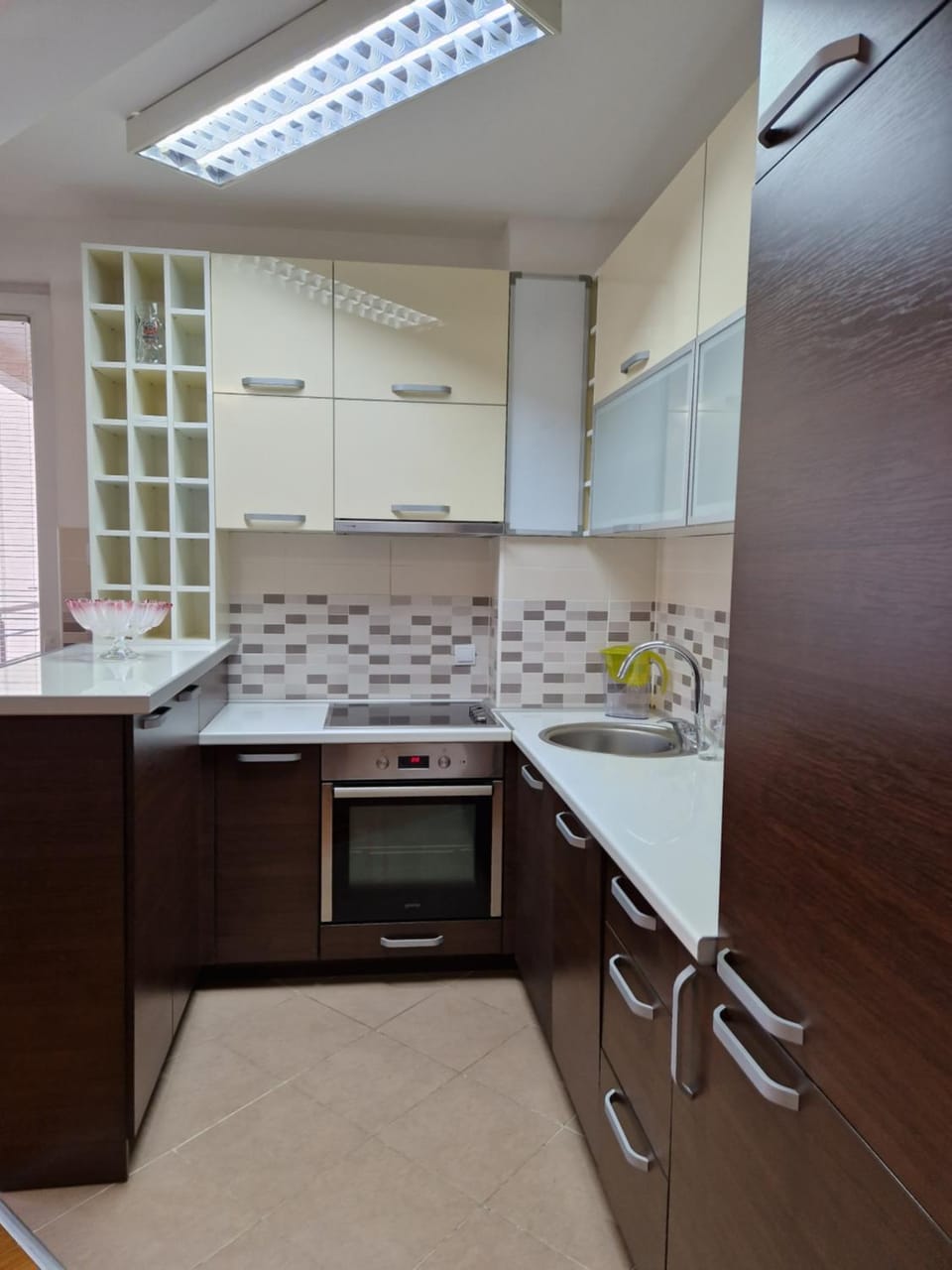 Kitchen or kitchenette, oven, stove