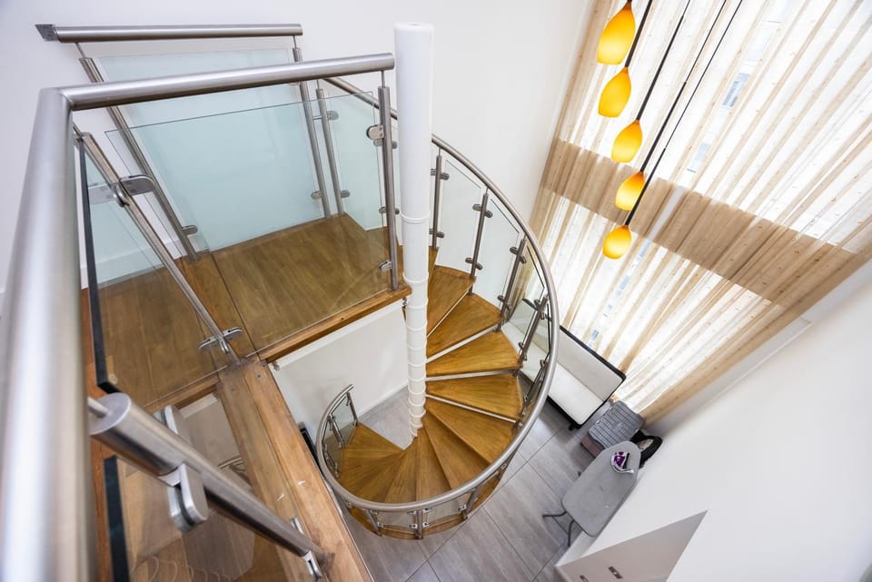 Western Apartments Excel Apartment in London