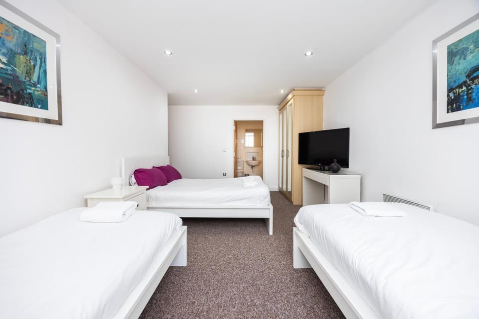 Western Apartments Excel Apartment in London