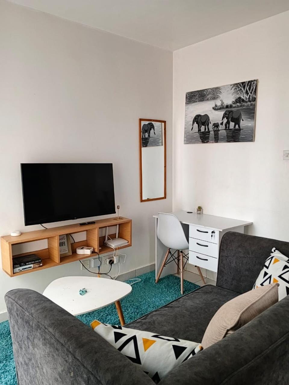 Racecourse studio Netflix WiFi Free parking Apartment in Nairobi County