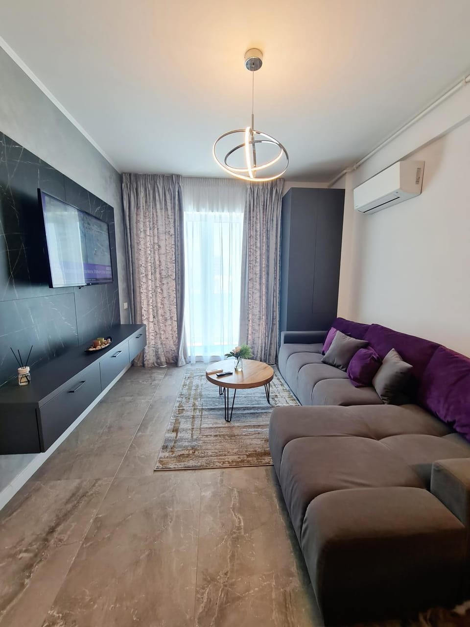 Residence Sole 5 by Wave - Apartament luxury 60mp cu terasa si vedere la mare, acces direct pe plaja OhiOhi Beach- Mamaia Nord - Restaurant, Parcare gratuita Apartment in Constanța County