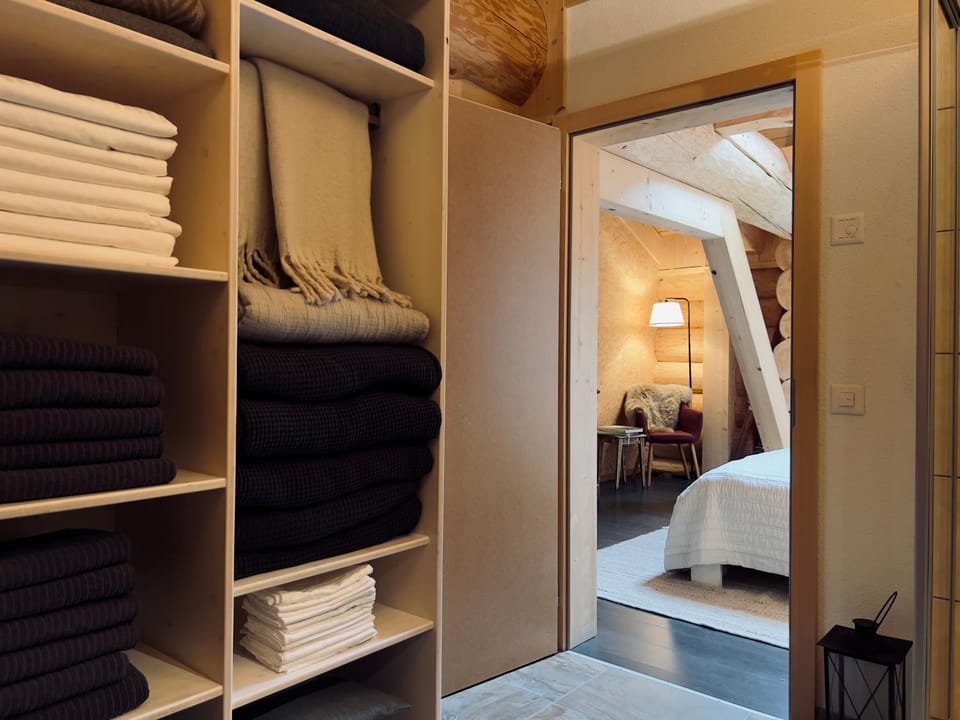 Bathroom, Bedroom, towels, wardrobe