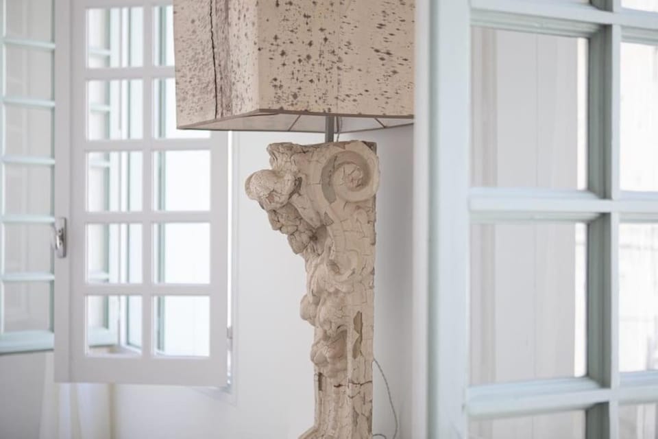 Les Atlantes Apartment in Uzes