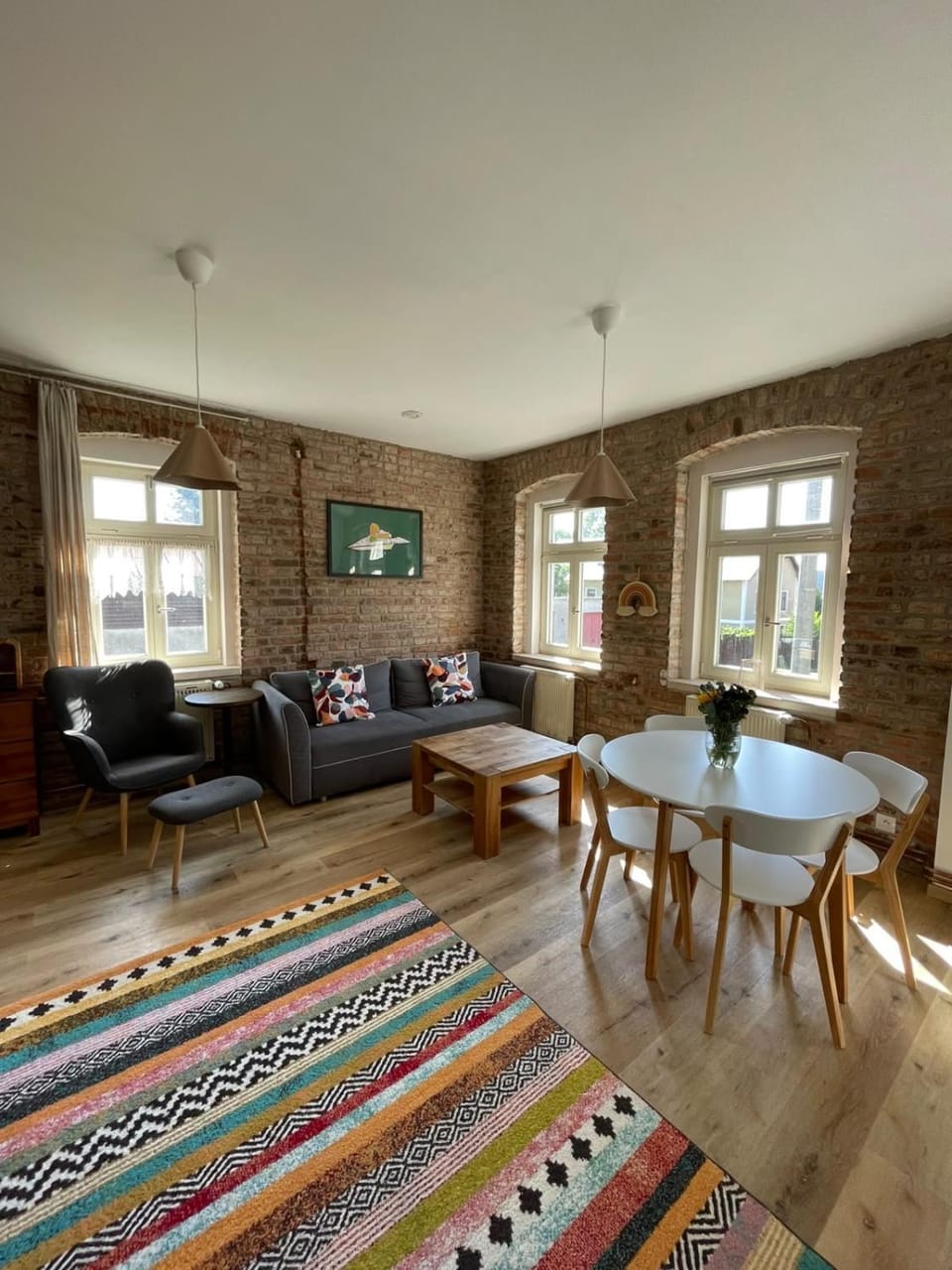 Living room, Seating area, Dining area