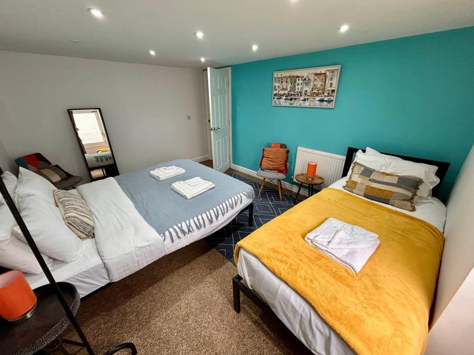 Seaside Chapel Escape Character Home Near Beach Sleep 5 House in Great Yarmouth