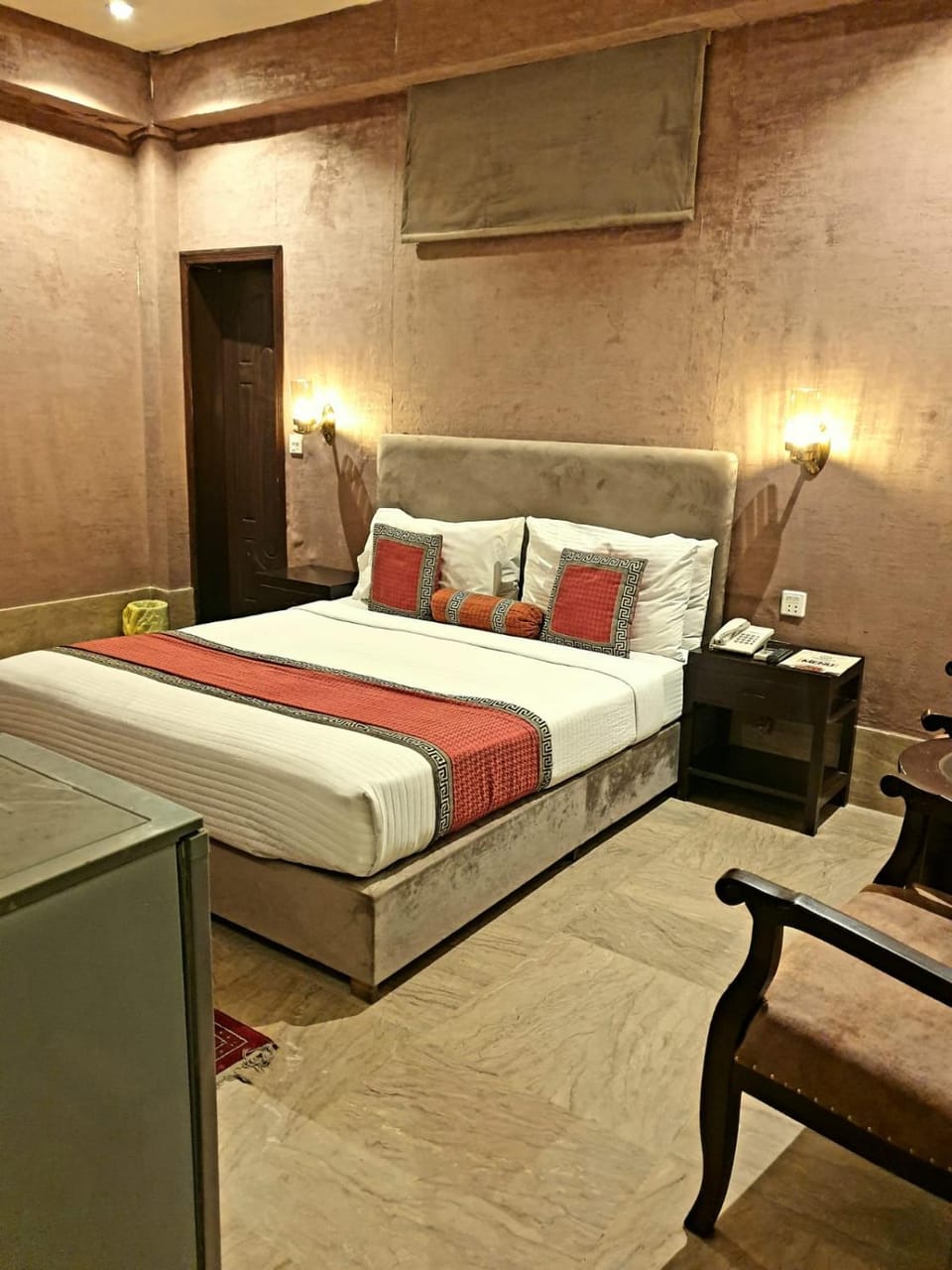 Communal lounge/ TV room, Bedroom, Breakfast, heating, air conditioner