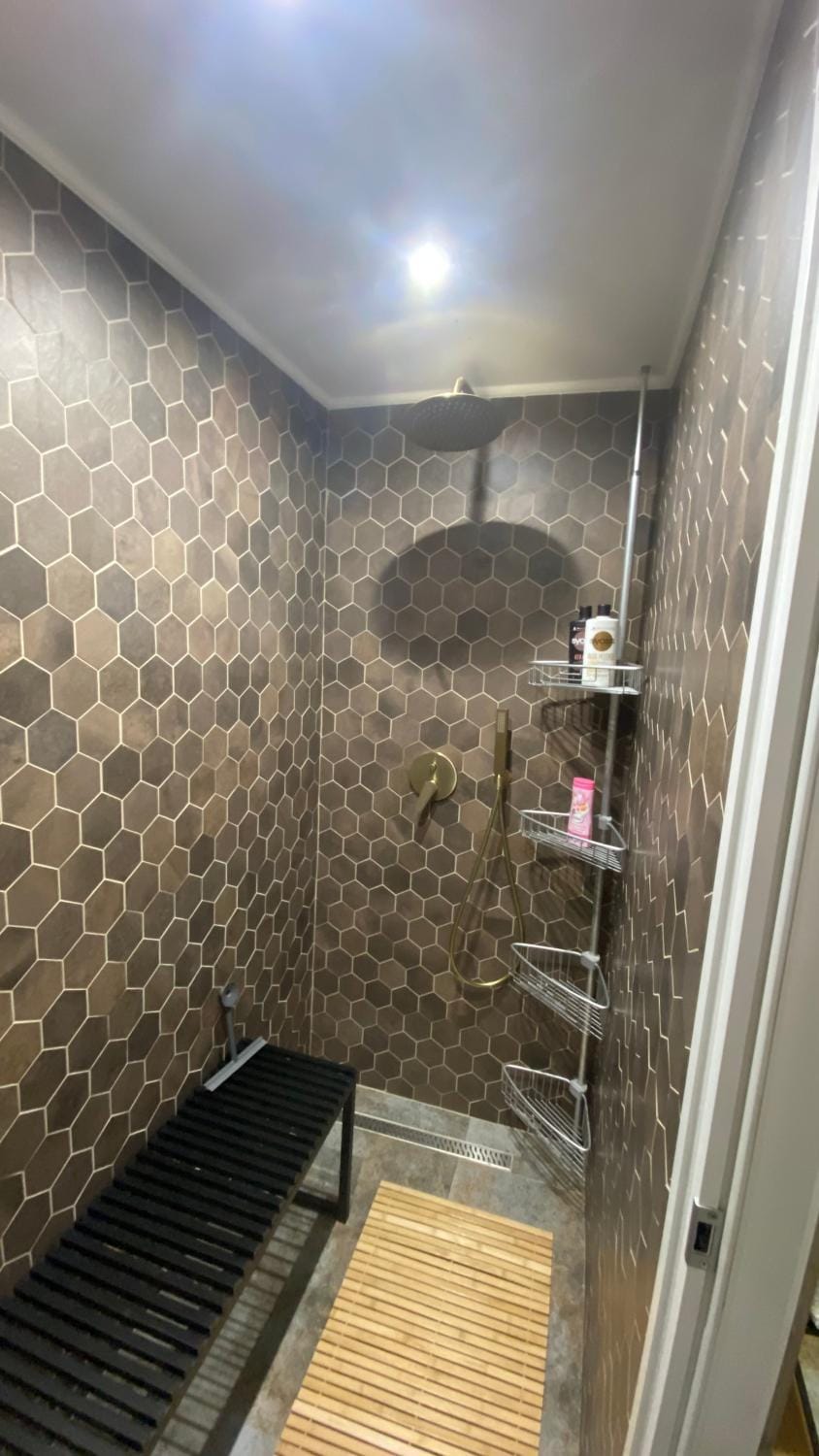 Shower, Sauna, Sauna, Steam room, Spa and wellness centre/facilities