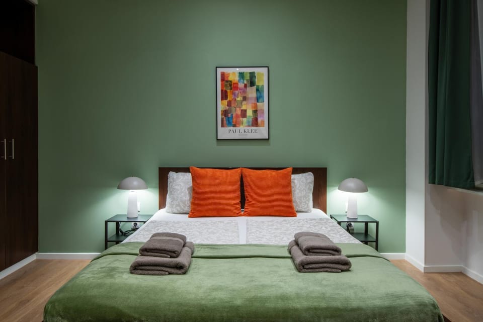Bed, Photo of the whole room